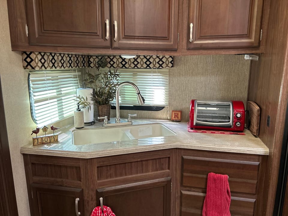 Gorgeous Denali 5th Wheel Delight! Bed and Breakfast in College Place