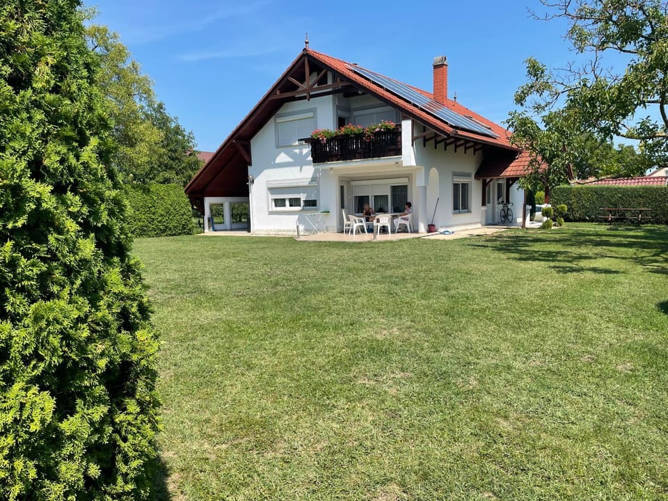 Property building, Garden