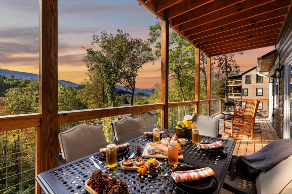 Day, Natural landscape, BBQ facilities, View (from property/room), Balcony/Terrace, Seating area, Dining area, Mountain view