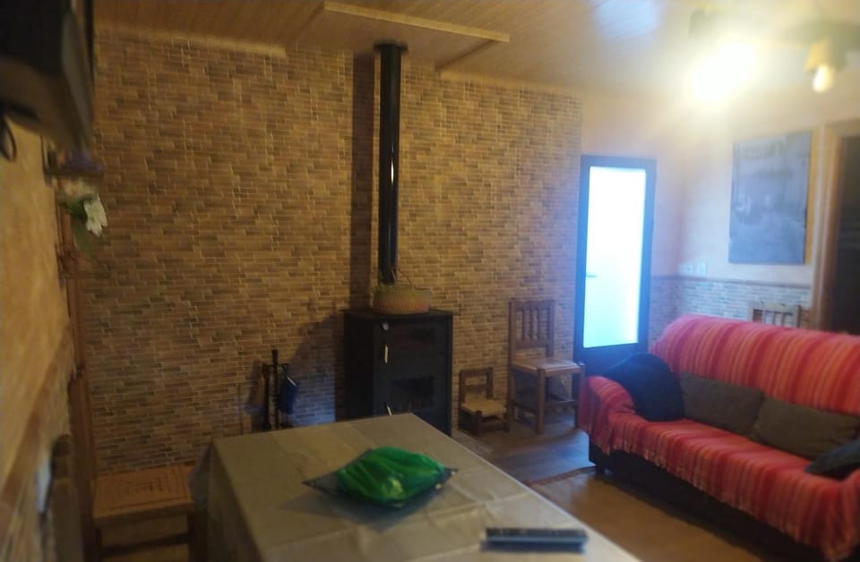 TV and multimedia, Living room, Seating area, flat iron