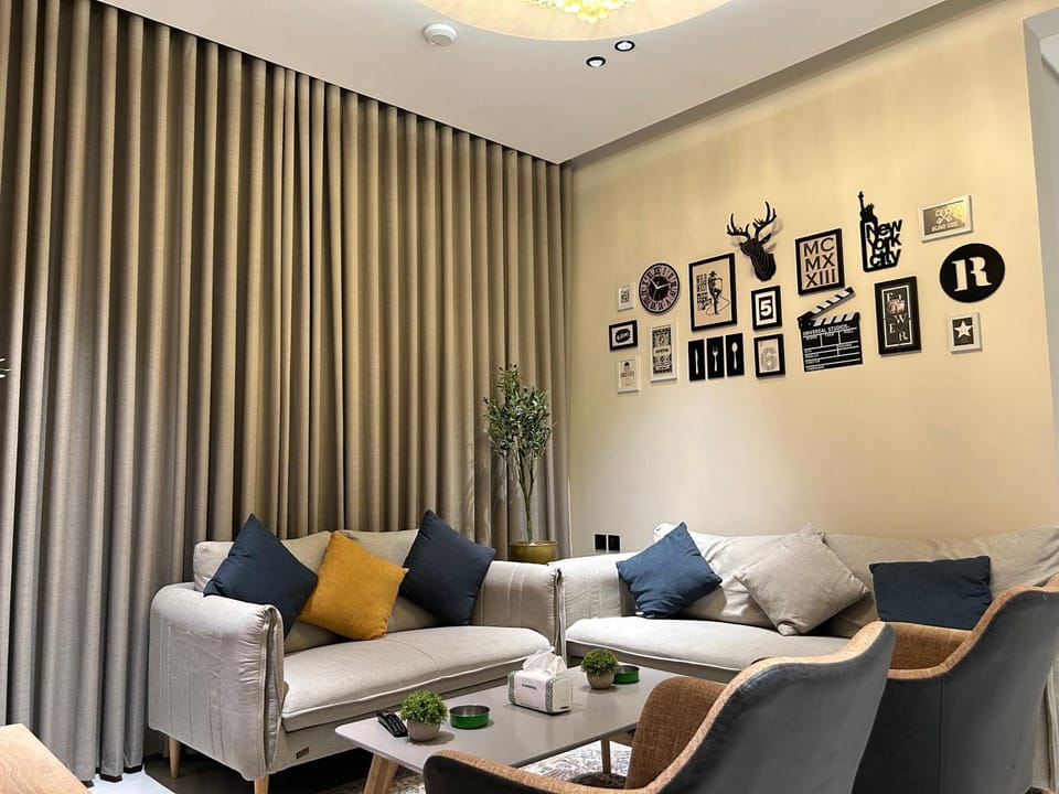 شقة فاخرة ٣ غرف نوم وصالة بدخول ذاتي ١١ Apartment in Riyadh