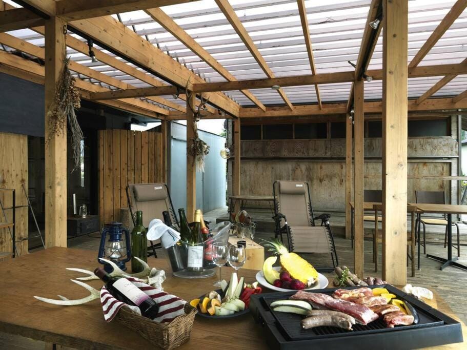 Balcony/Terrace, Food and drinks, Dining area, Food