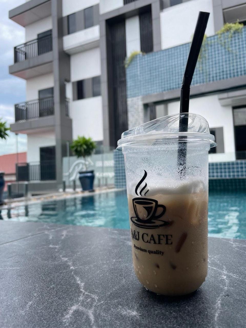 Day, Coffee/tea facilities, Food and drinks, Pool view, Swimming pool, Drinks