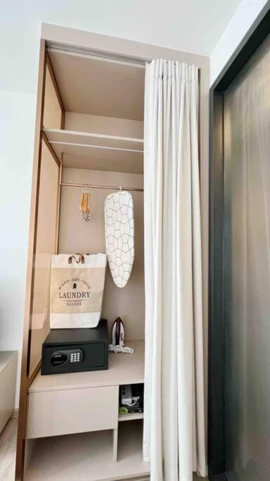 safe, wardrobe