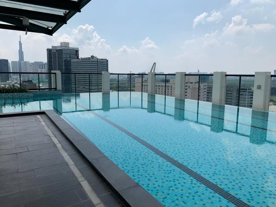 The Rixx Spacious 2 bedrooms @OperaHouse/Vincom/D1 Apartment in Ho Chi Minh City