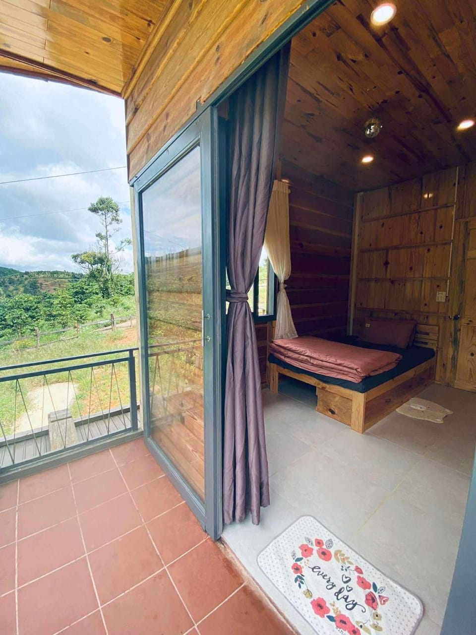 Bed, Natural landscape, View (from property/room), Balcony/Terrace, Photo of the whole room, Bedroom
