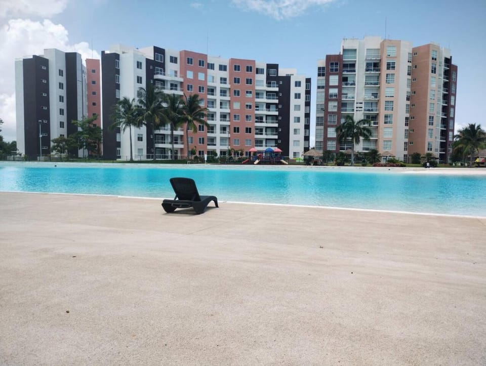 Pool view, Swimming pool
