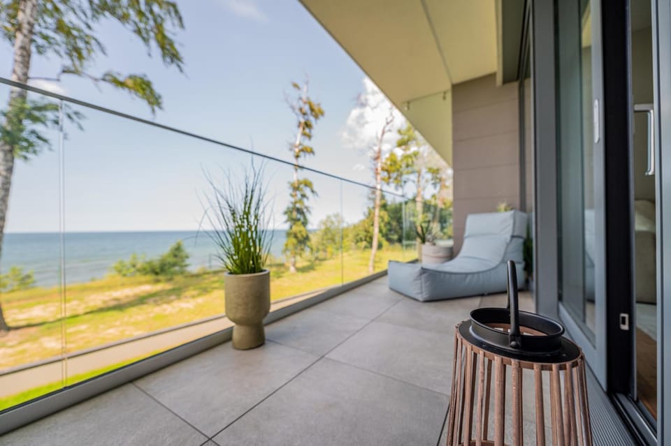 Day, Natural landscape, Balcony/Terrace, Seating area, Sea view