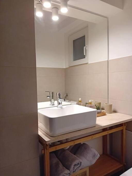 Ferdinand Art Studio Apartment in Cluj-Napoca
