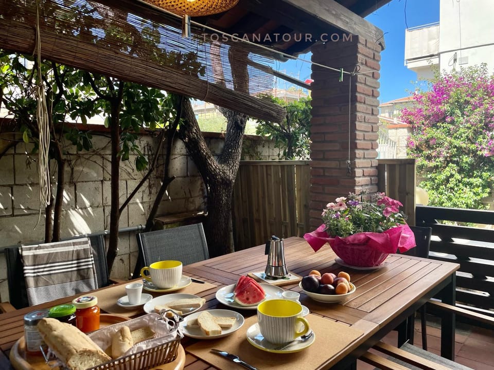 Day, Garden, Balcony/Terrace, Food and drinks, Dining area, Food, Breakfast, Drinks