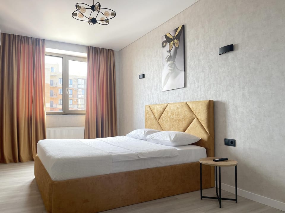 Bed, Photo of the whole room, Bedroom