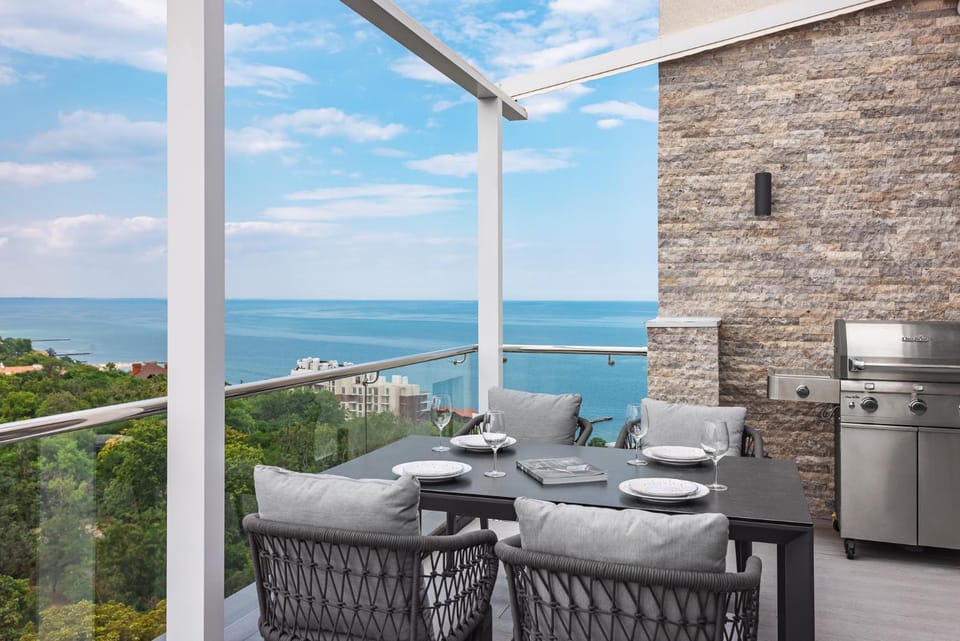 Day, BBQ facilities, View (from property/room), Balcony/Terrace, Seating area, Sea view