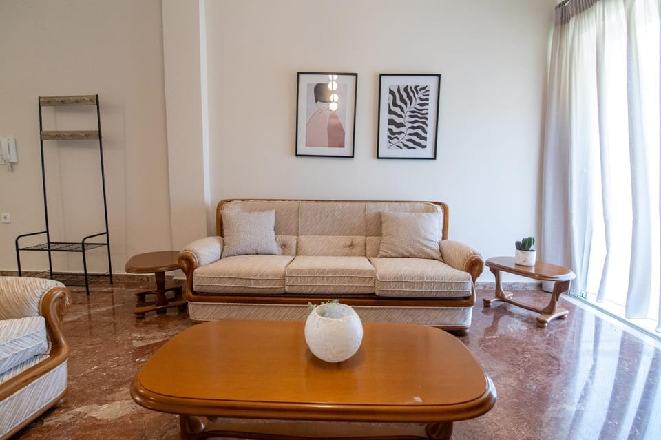Living room, Seating area, fireplace