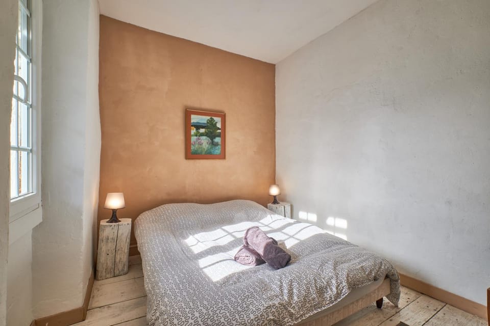 Living room, Bedroom