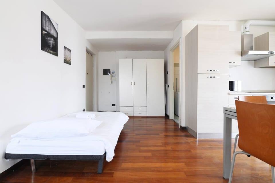 PrimoPiano - Euclide Apartment in Sesto San Giovanni