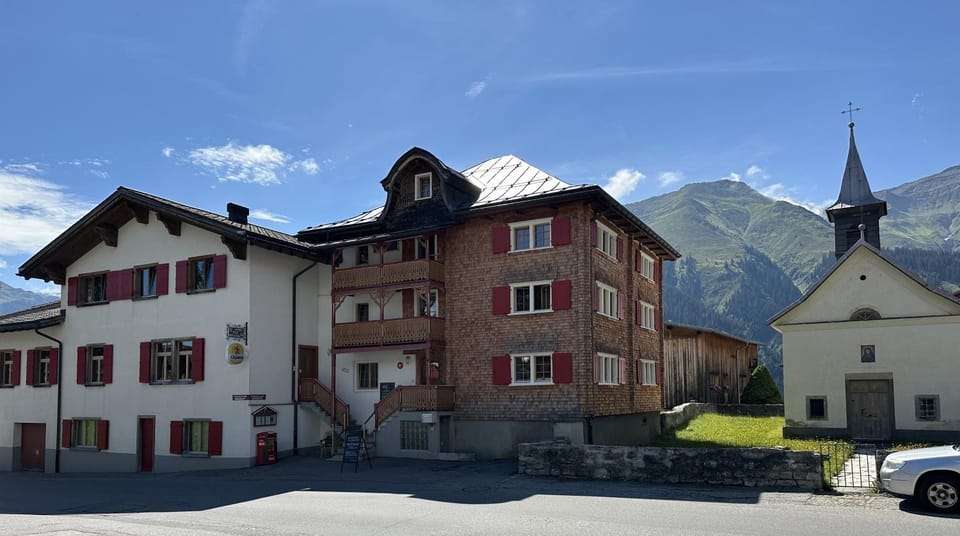 Property building, Location