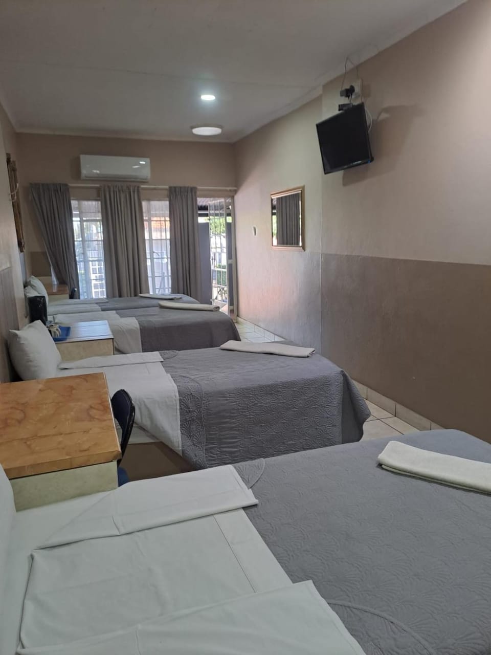 Sleep 'n Go Guesthouse Bed and Breakfast in South Africa