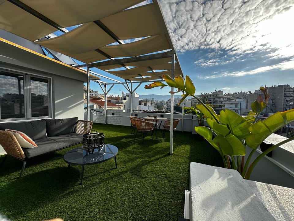 View (from property/room), Balcony/Terrace, Garden view