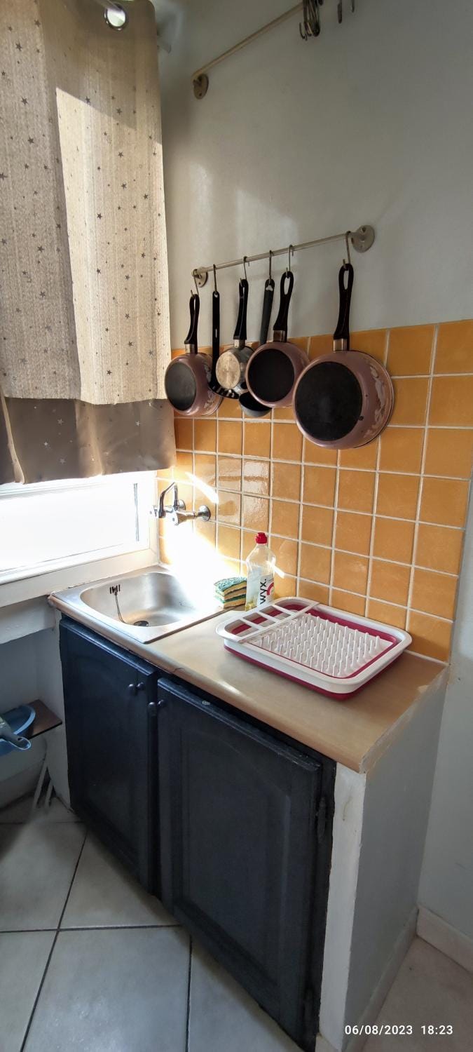 Petit Studio simple au bord des plages Apartment in La Ciotat