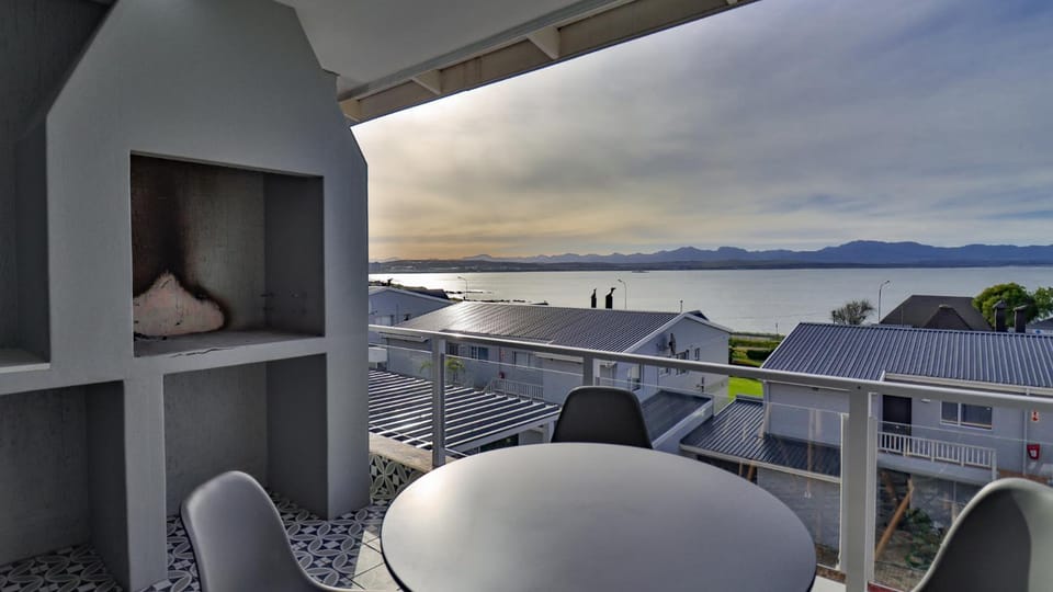 Patio, BBQ facilities