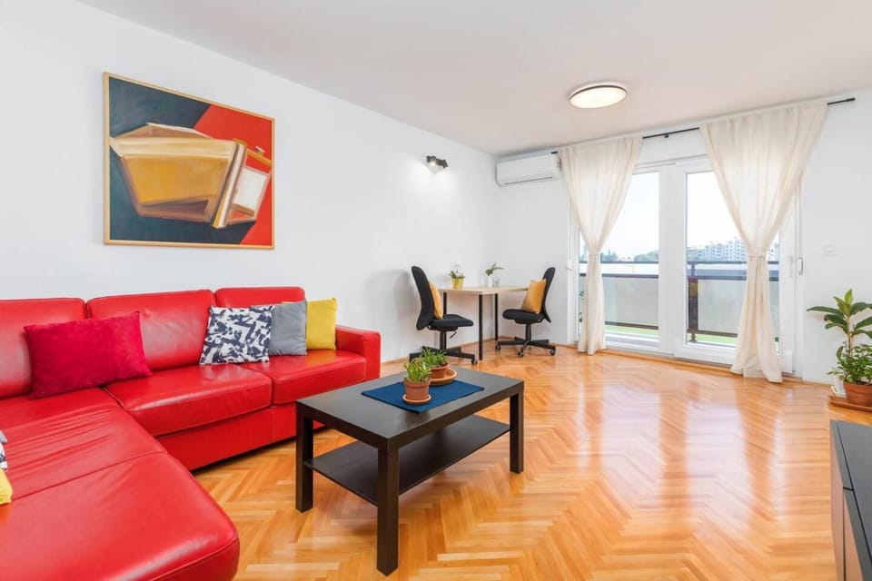 Balcony/Terrace, Living room, Seating area, air conditioner