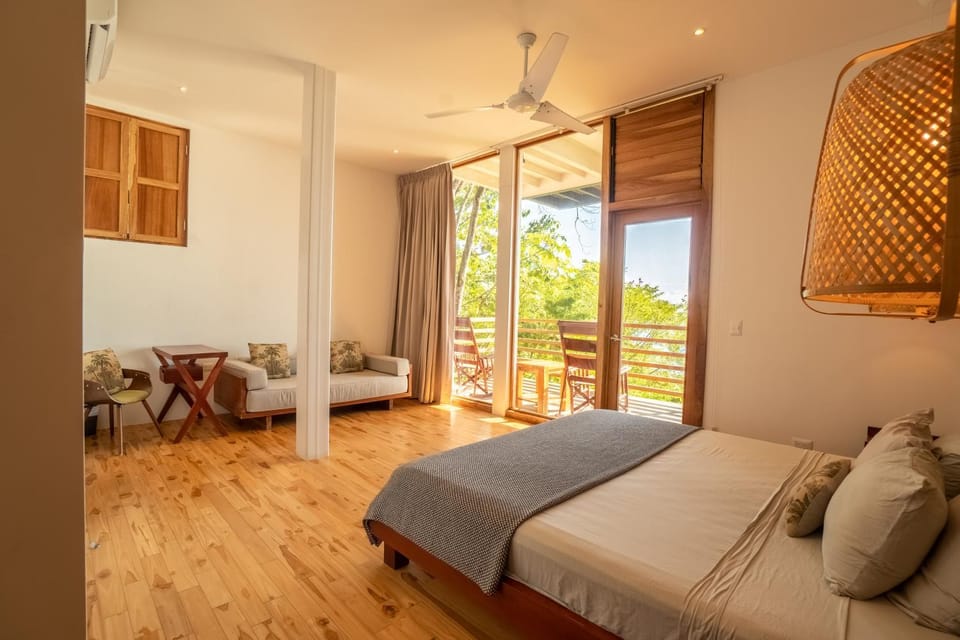 Bed, View (from property/room), Balcony/Terrace, Living room, Photo of the whole room, Seating area, Bedroom