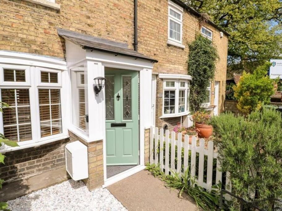 Minster Cottage - Cathedral Quarter with Free Parking House in Lincoln