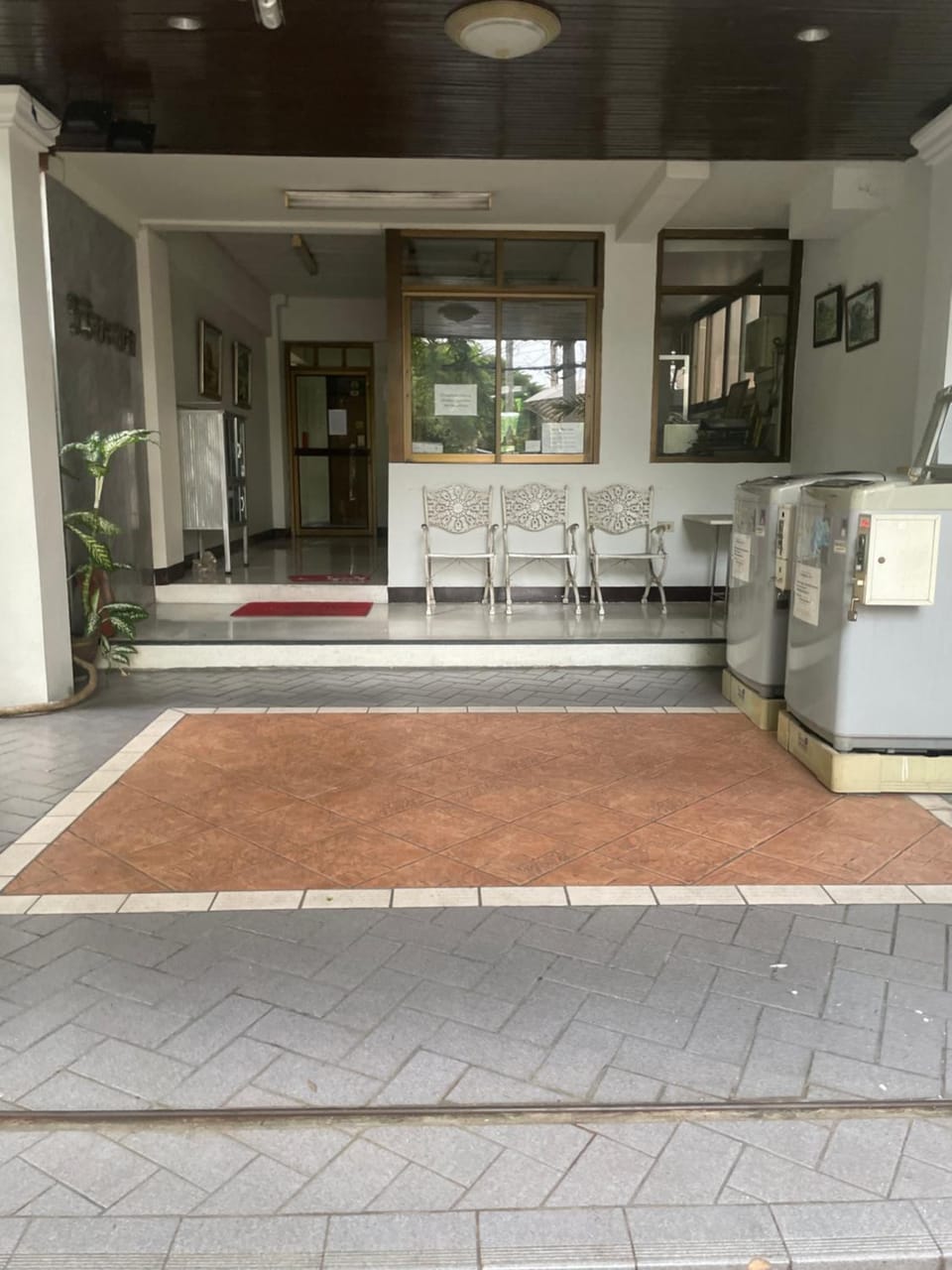 Viriyapon Apartment in Bangkok