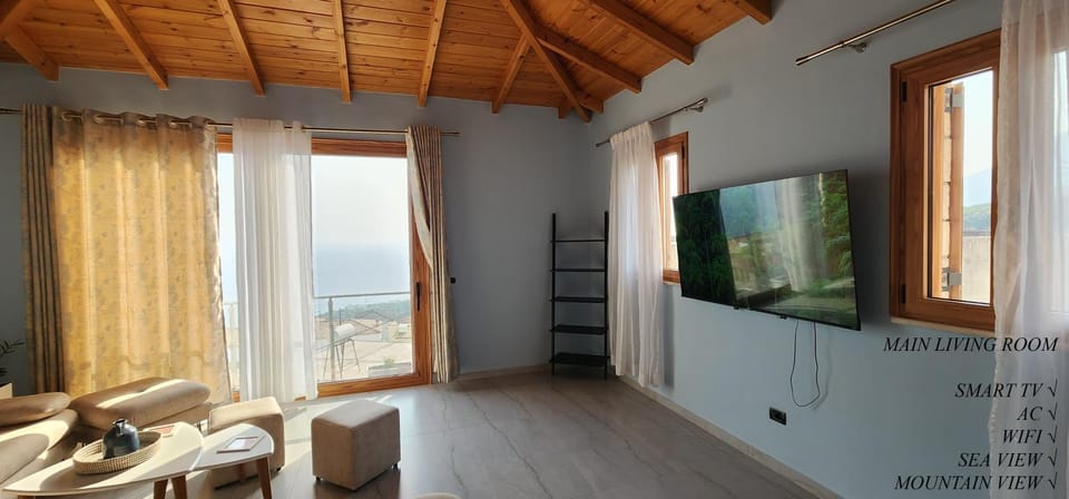 TV and multimedia, Living room, Evening entertainment