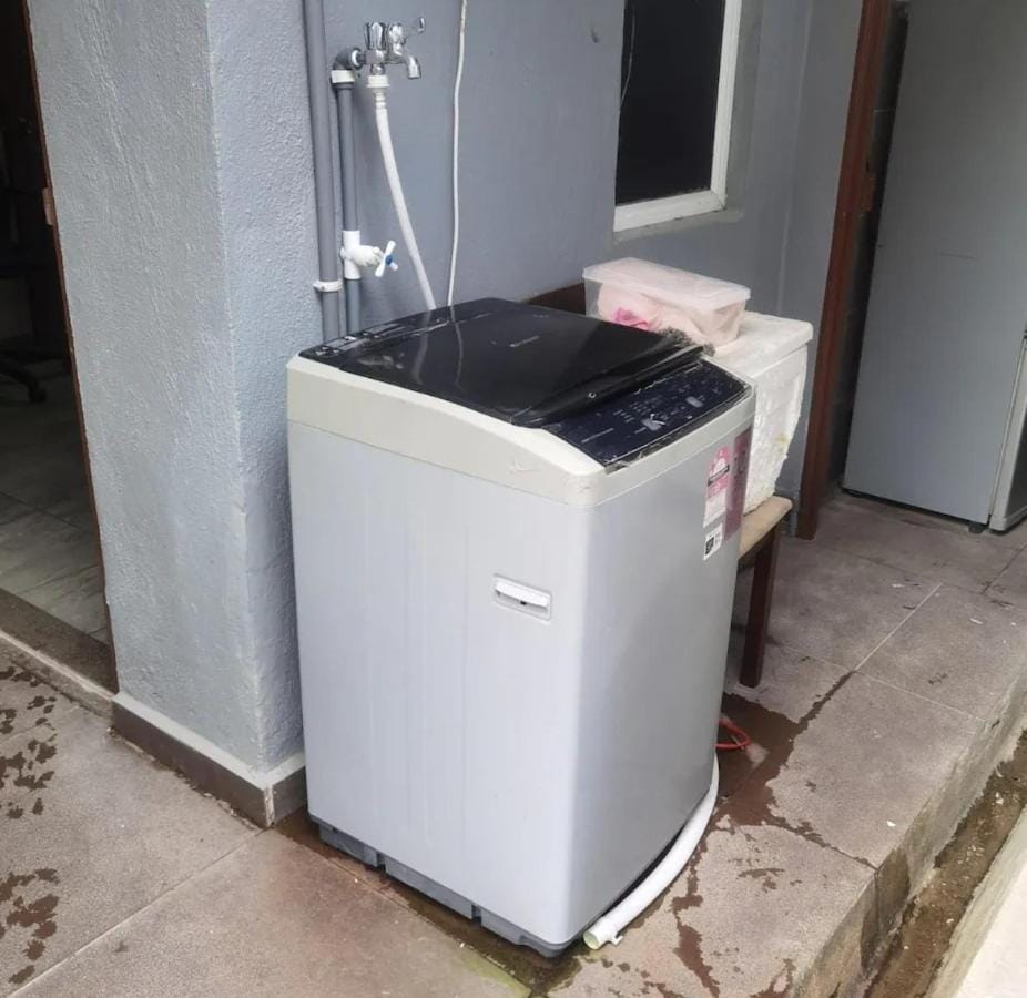 9号房有厕所厨房冰箱洗衣机 Apartment in Federal Territory of Kuala Lumpur