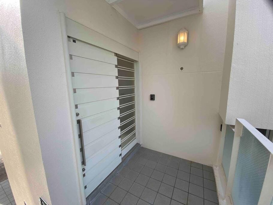 貸切別荘カリイ Vacation Rental KALLY Naha Okinawa House in Naha
