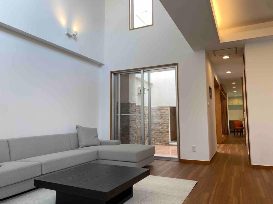 Communal lounge/ TV room