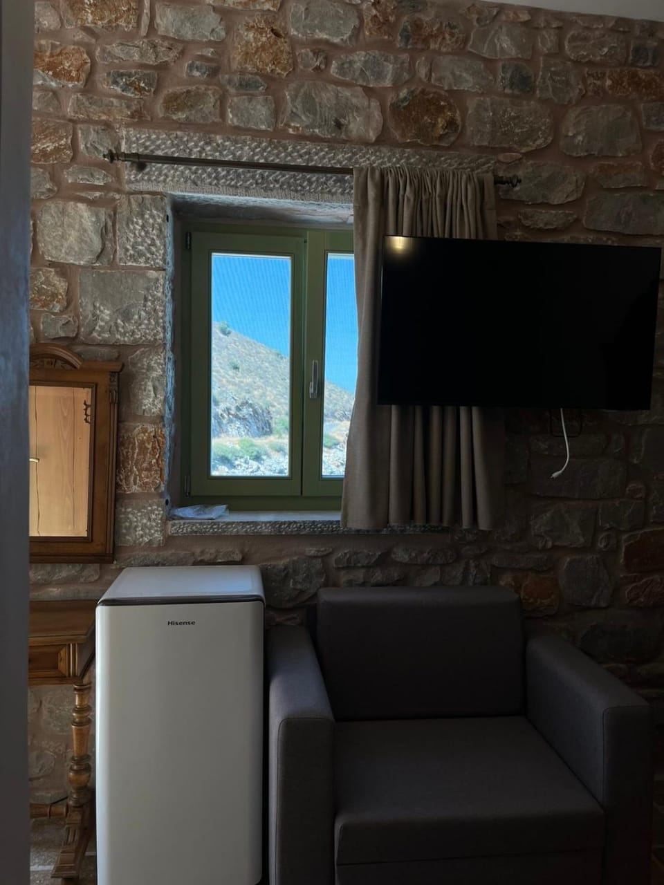Arapis Rooms & Suites Hotel in Peloponnese Region
