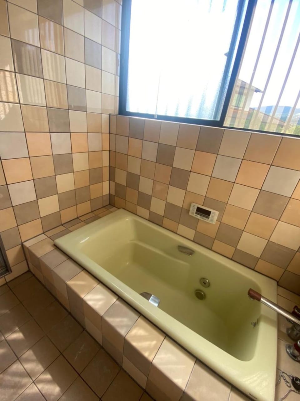 Hot Spring Bath, Bath