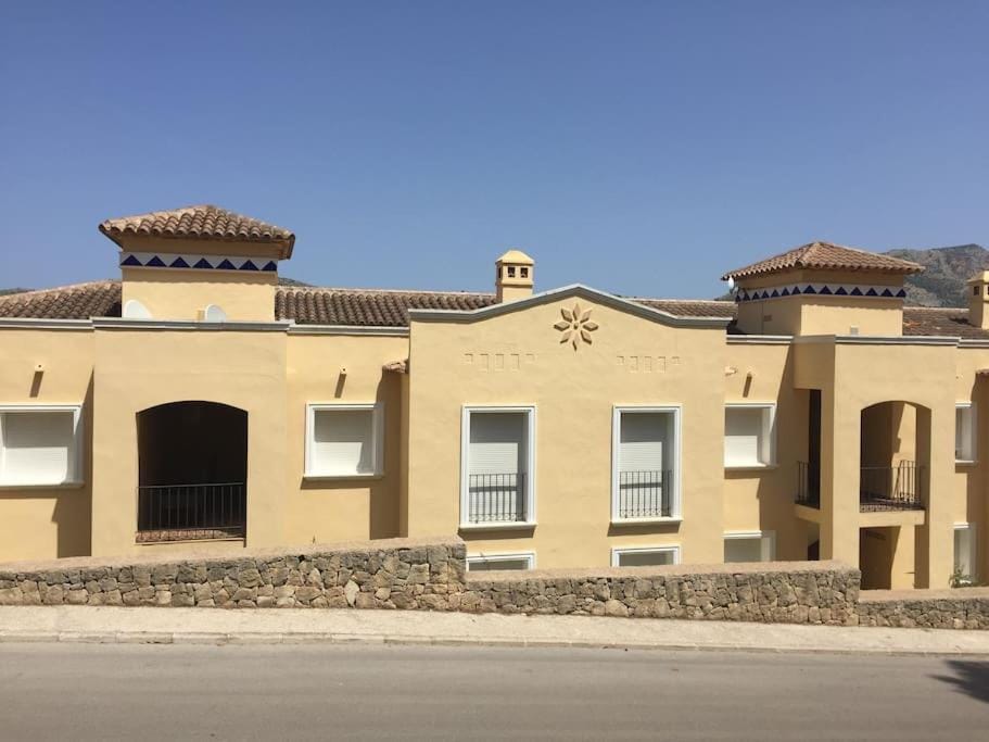Nice 4 Person apartment residence La Sella Golf Resort Marriott Denia Apartment in Marina Alta
