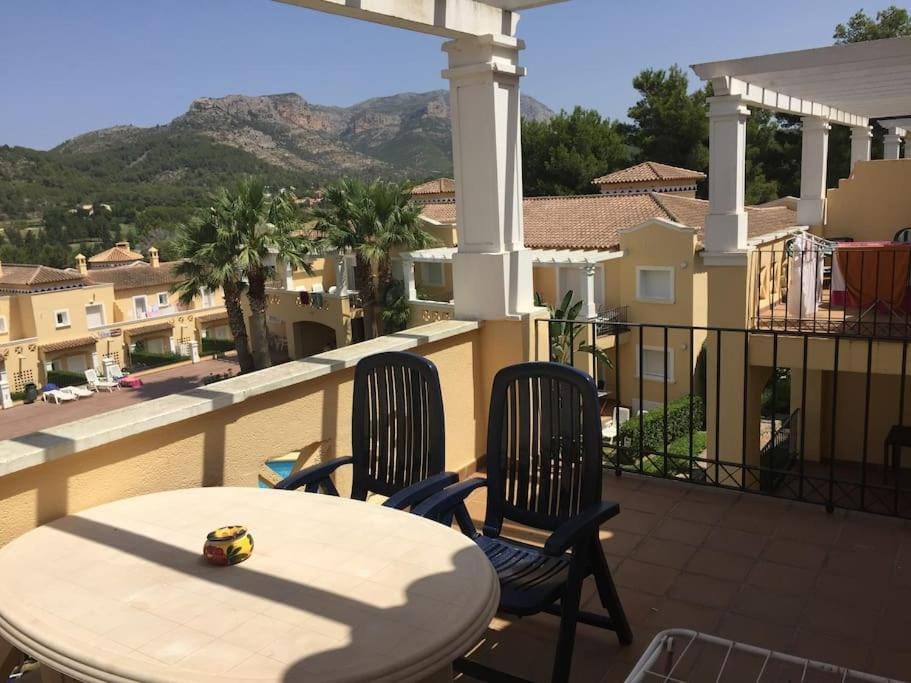Nice 4 Person apartment residence La Sella Golf Resort Marriott Denia Apartment in Marina Alta