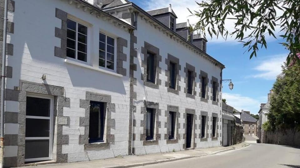 La Villa Audren Love Room Jacuzzi Apartment in Brittany
