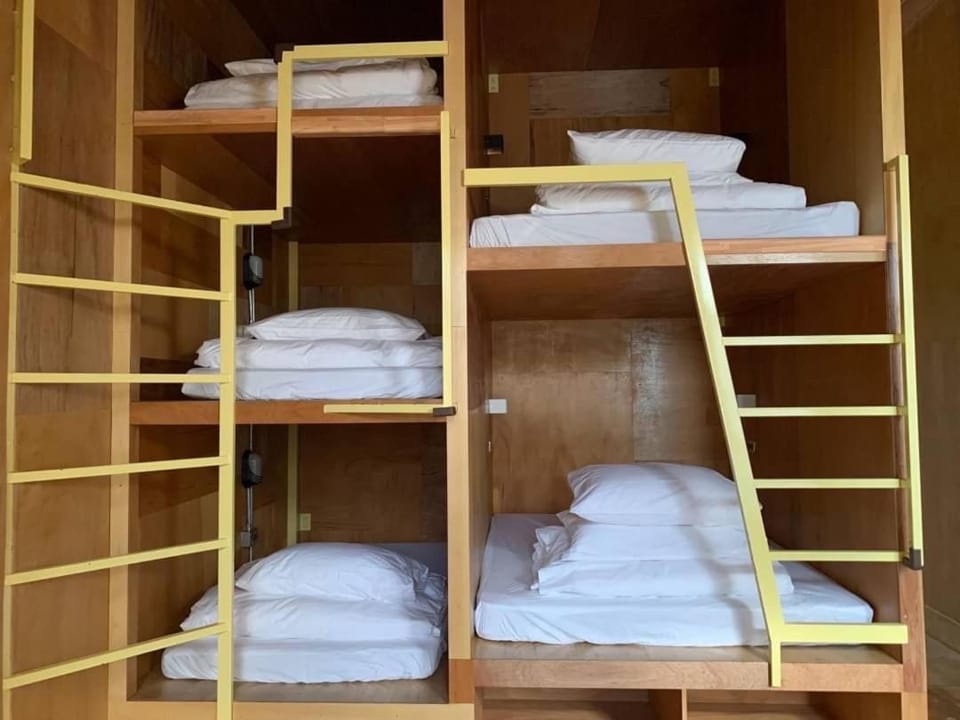 Photo of the whole room, bunk bed