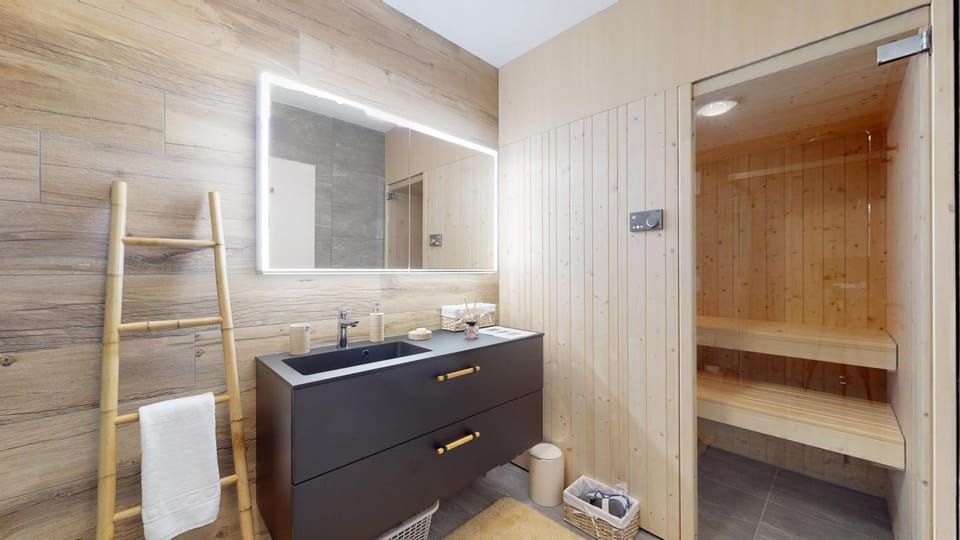 Sauna, Bathroom