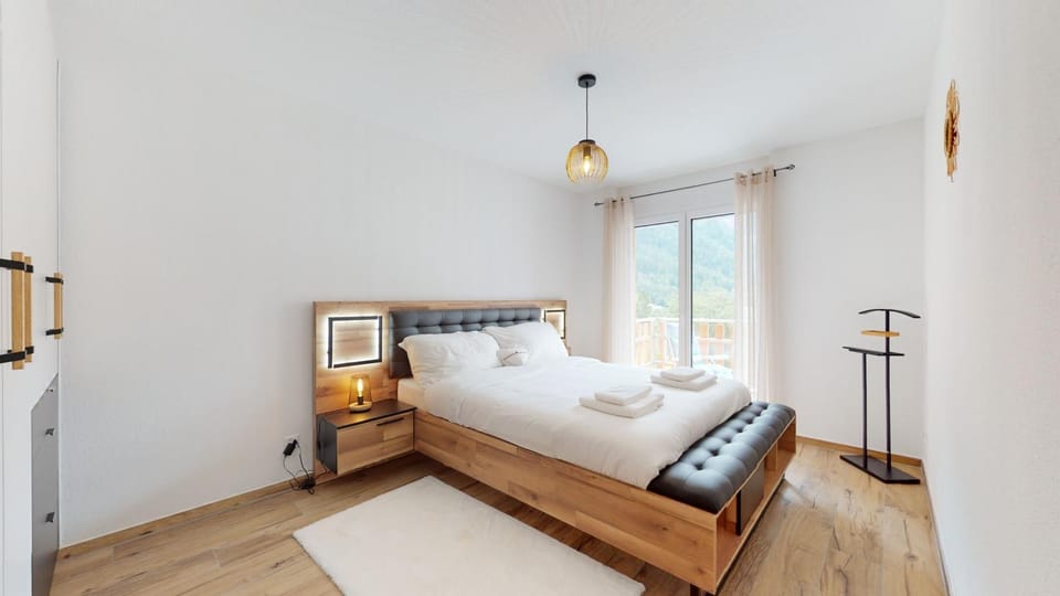 Bed, Bedroom