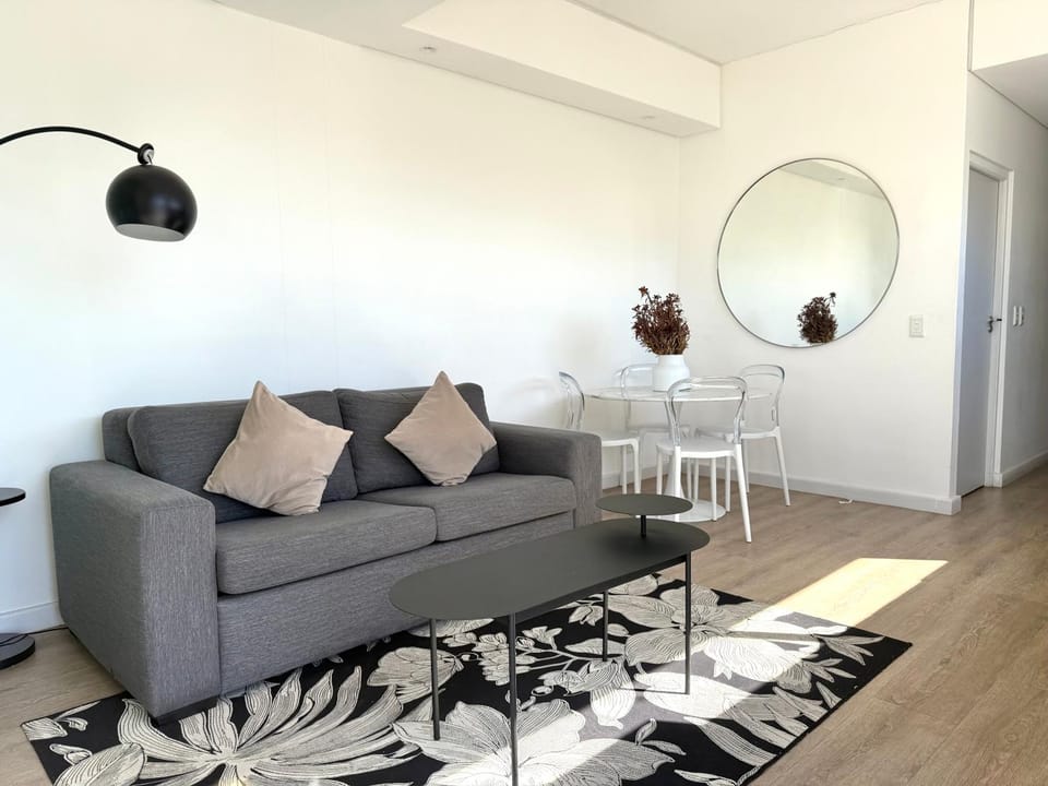Studio corner unit in the heart of CBD Apartment in Cape Town