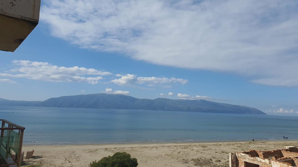 Gray sand Apartment in Vlorë