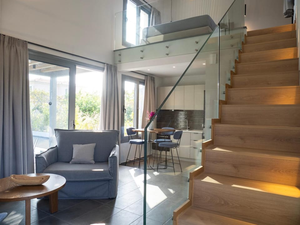 Living room, Seating area