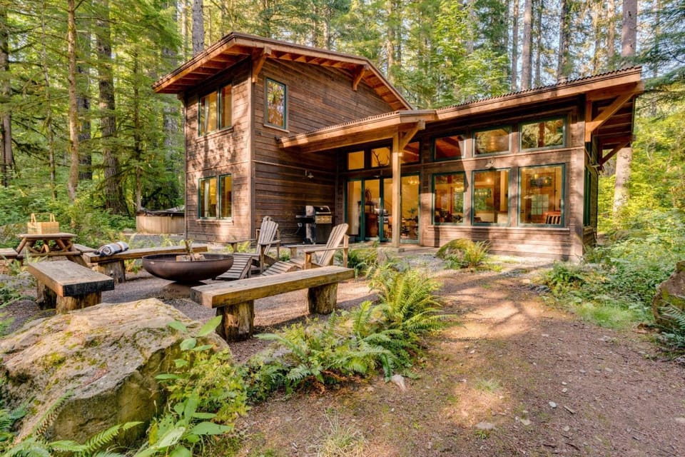Tamanawas Cabin Cabin in Clackamas County
