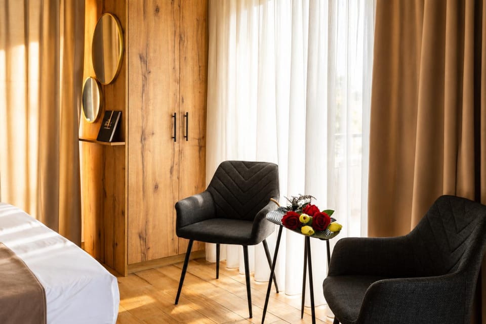 PLAZA ELEGANT SUITE by Evagelias Homes Volos Apartment in Volos