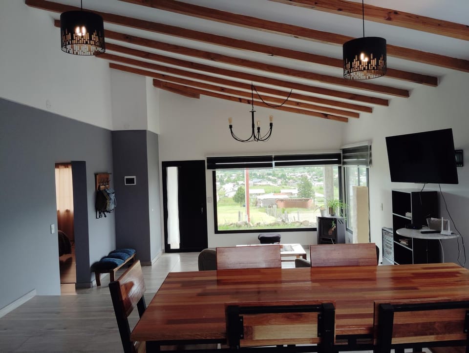 TV and multimedia, Kitchen or kitchenette, Dining area