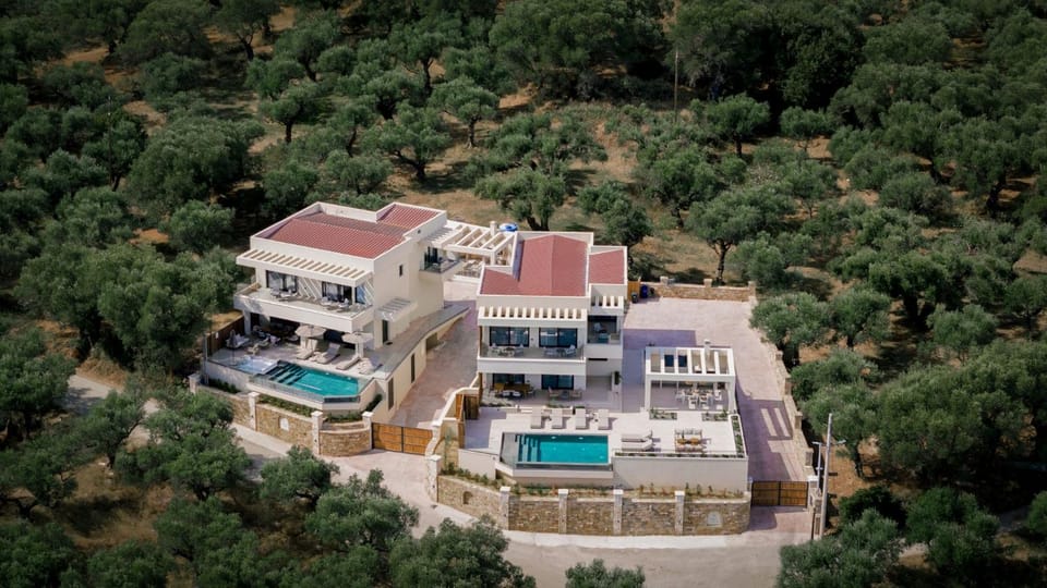 Property building, Bird's eye view