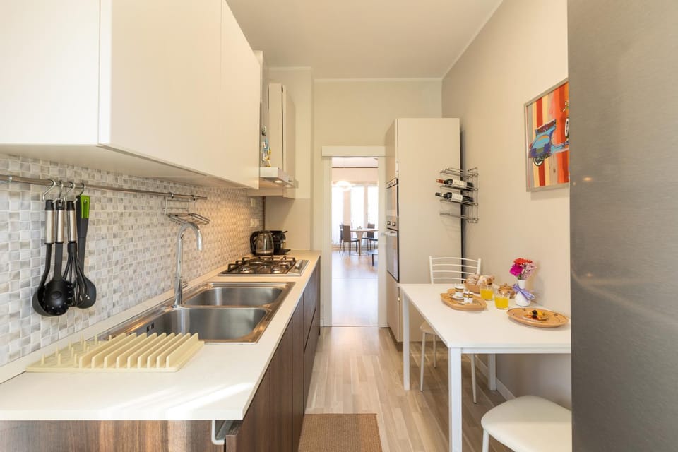 Kitchen or kitchenette, kitchen