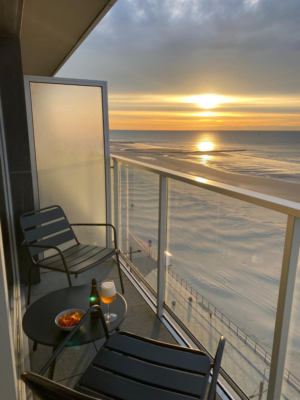 Balcony/Terrace, Beach, Sea view, Sunset