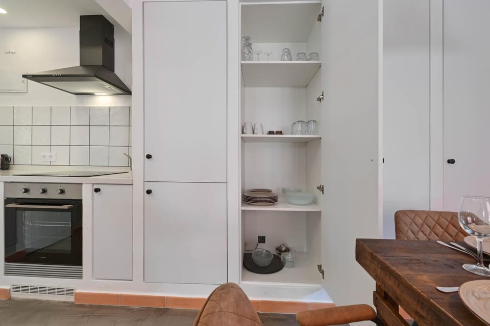 Kitchen or kitchenette, minibar, pet friendly, stove